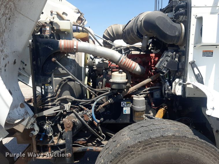 image for item DO3091 2011 Peterbilt 365  dump truck