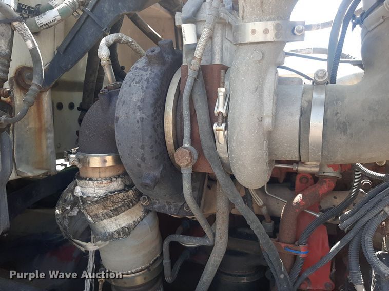 image for item DO3091 2011 Peterbilt 365  dump truck