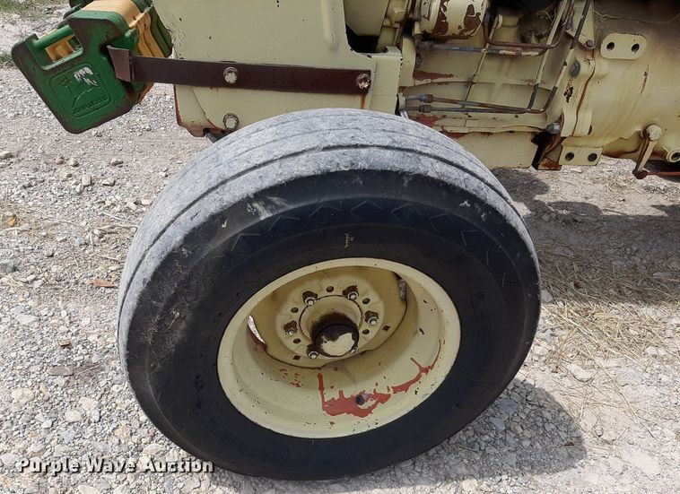 image for item DO3109 Ford 545  tractor