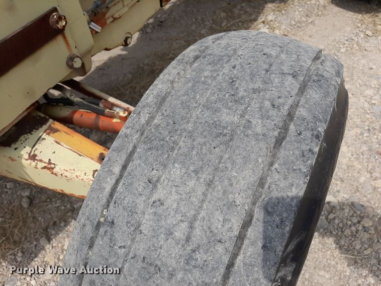 image for item DO3109 Ford 545  tractor