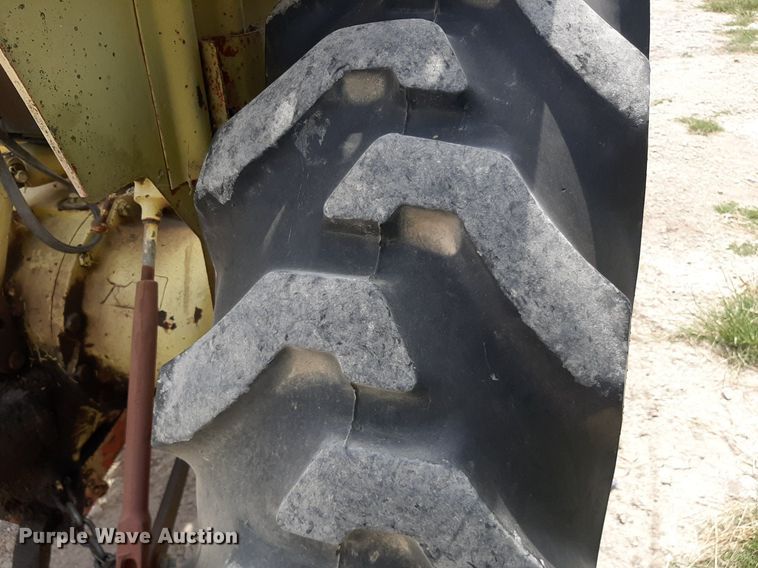 image for item DO3109 Ford 545  tractor