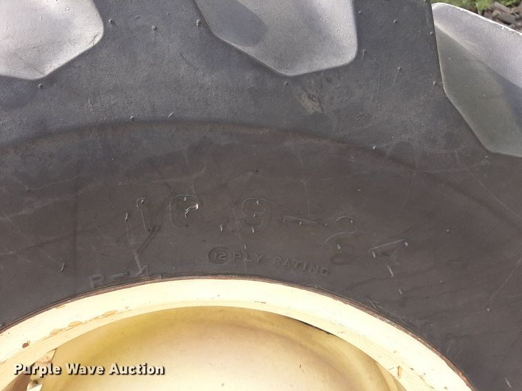 image for item DO3109 Ford 545  tractor