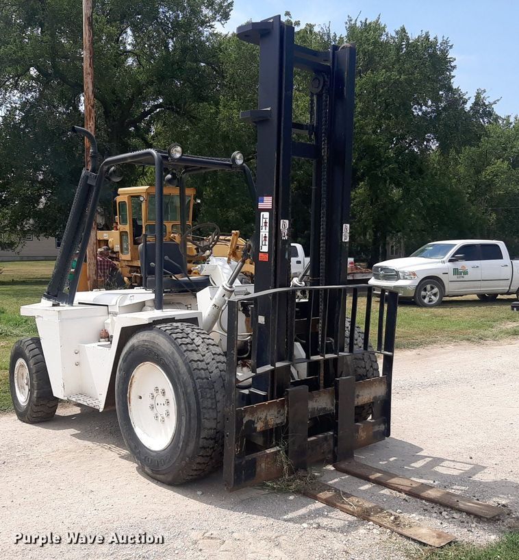 image for item DO3110 Wiggins WD84UV  forklift