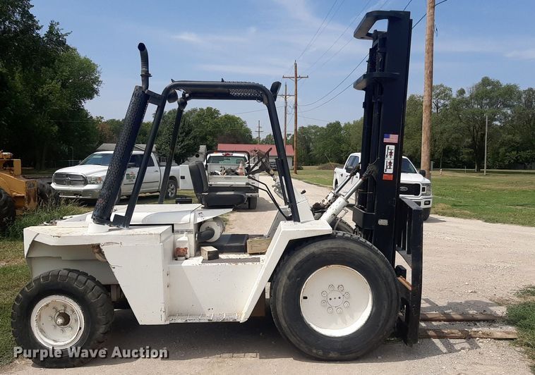 image for item DO3110 Wiggins WD84UV  forklift
