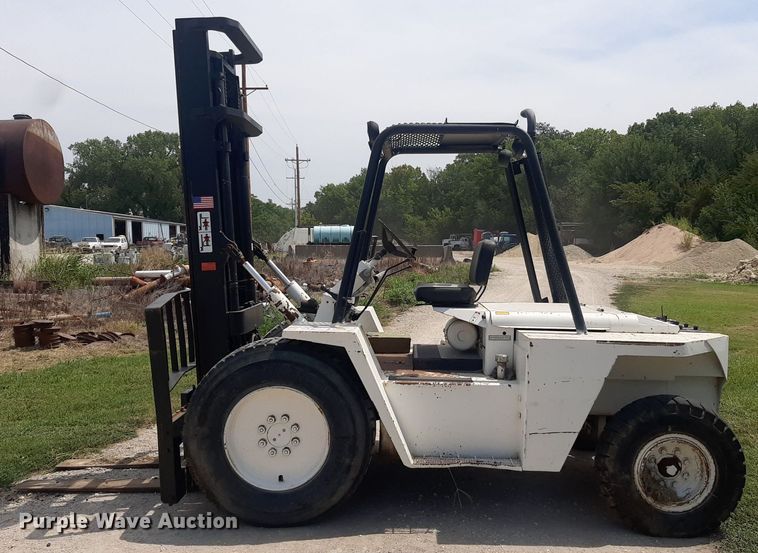 image for item DO3110 Wiggins WD84UV  forklift