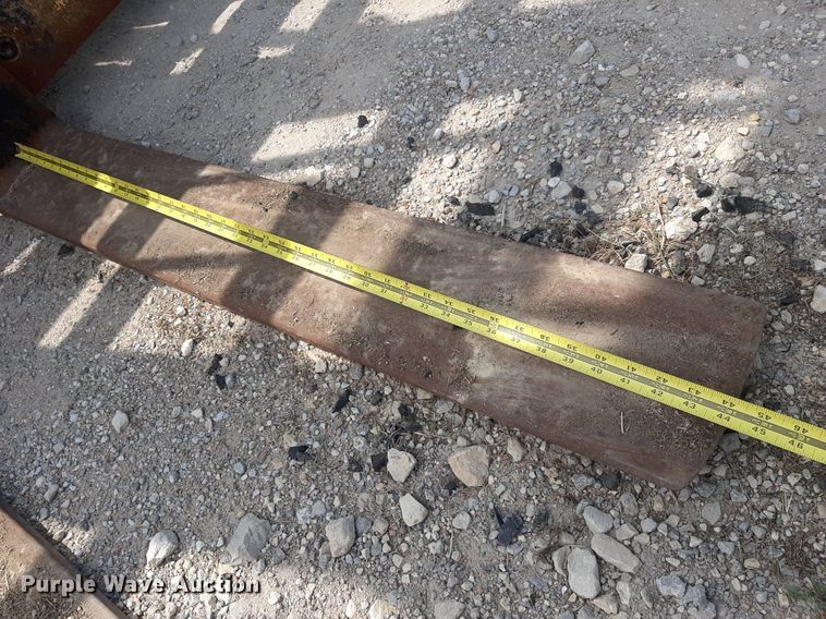 image for item DO3110 Wiggins WD84UV  forklift