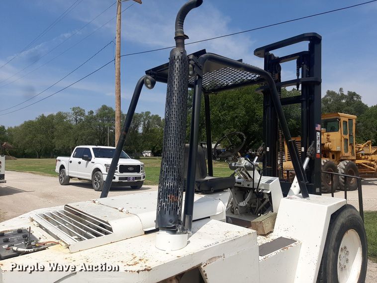 image for item DO3110 Wiggins WD84UV  forklift