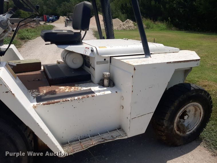 image for item DO3110 Wiggins WD84UV  forklift