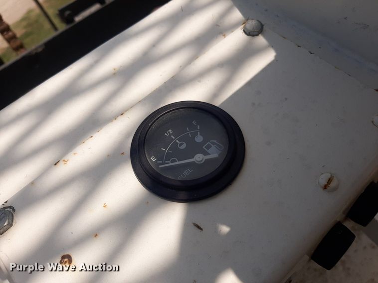 image for item DO3110 Wiggins WD84UV  forklift