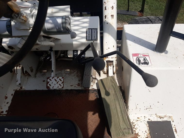 image for item DO3110 Wiggins WD84UV  forklift