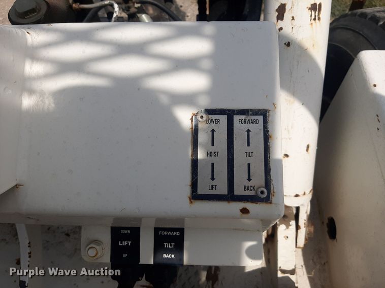 image for item DO3110 Wiggins WD84UV  forklift