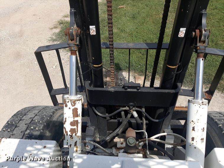 image for item DO3110 Wiggins WD84UV  forklift