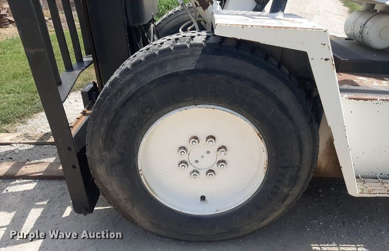 image for item DO3110 Wiggins WD84UV  forklift