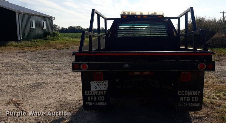 image for item DO3117 1988 Ford F350  flatbed pickup truck