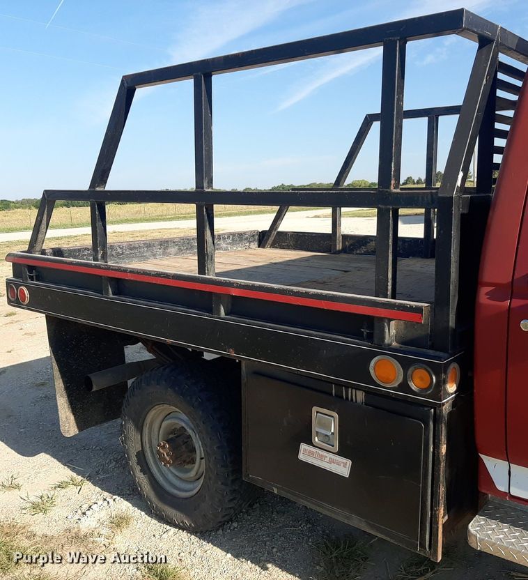 image for item DO3117 1988 Ford F350  flatbed pickup truck