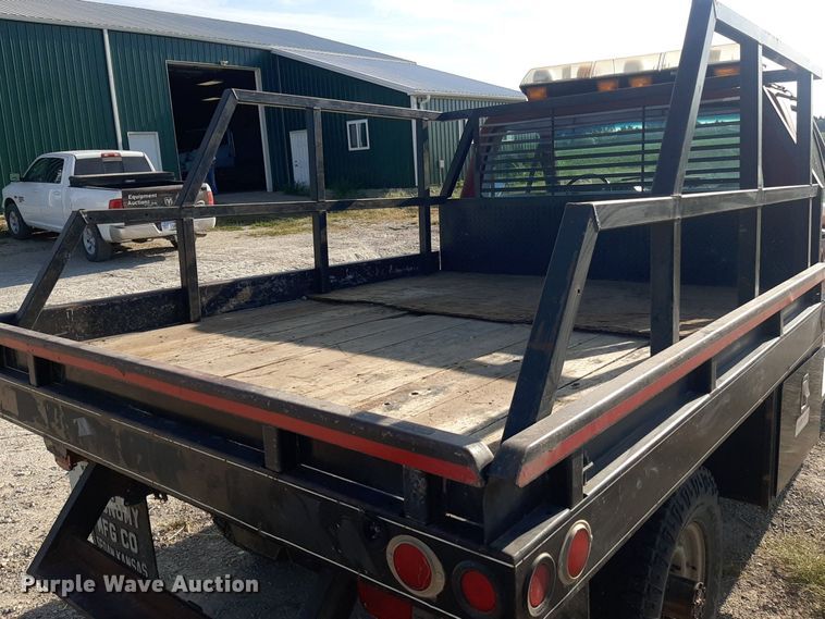 image for item DO3117 1988 Ford F350  flatbed pickup truck