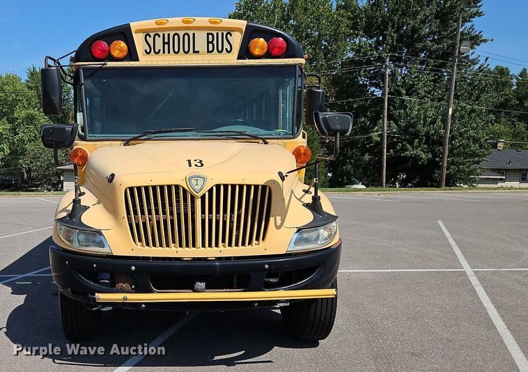 image for item DP2369 2010 IC PB105  school bus