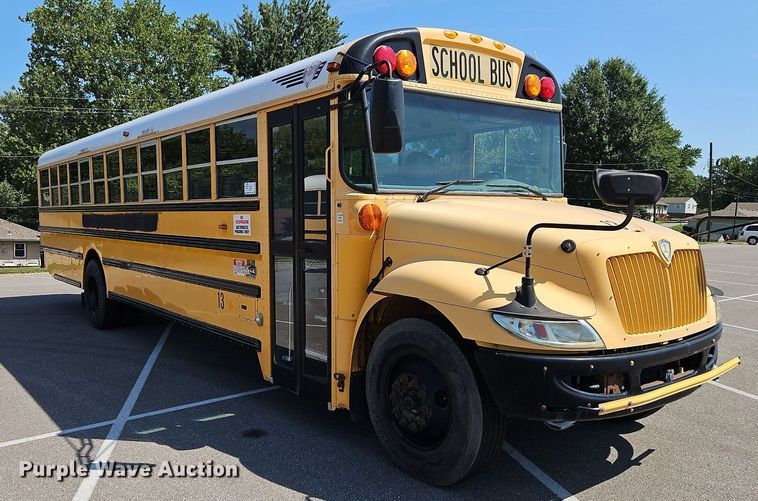 image for item DP2369 2010 IC PB105  school bus
