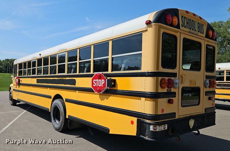 image for item DP2369 2010 IC PB105  school bus