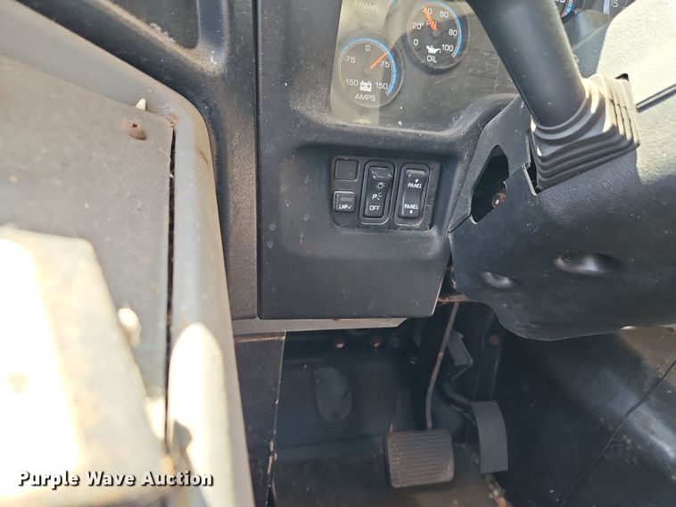 image for item DP2369 2010 IC PB105  school bus