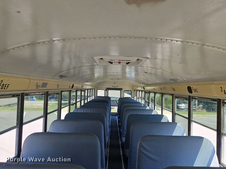 image for item DP2369 2010 IC PB105  school bus