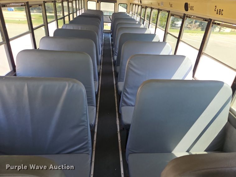 image for item DP2369 2010 IC PB105  school bus