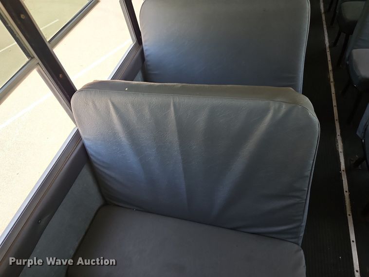 image for item DP2369 2010 IC PB105  school bus