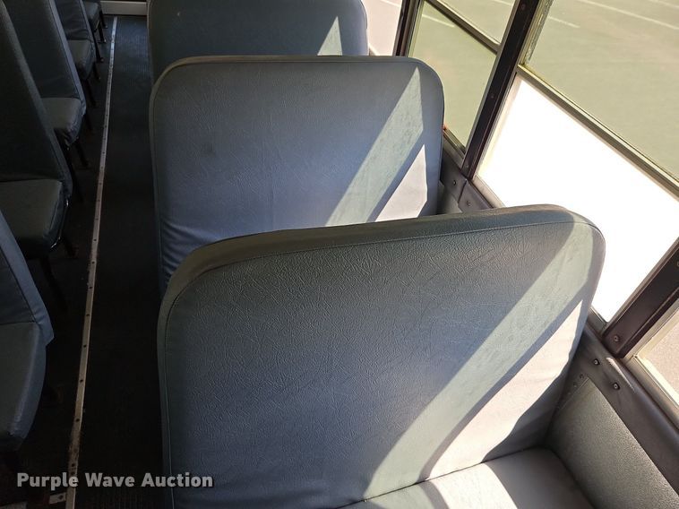 image for item DP2369 2010 IC PB105  school bus