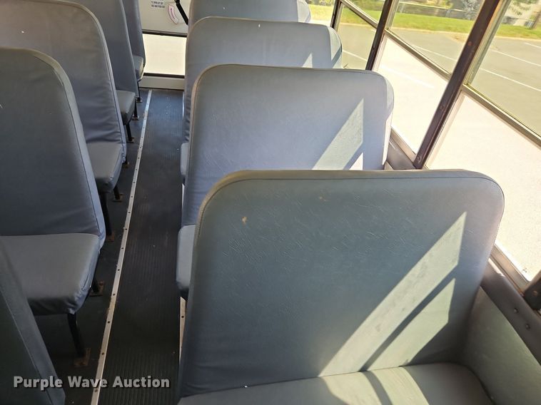 image for item DP2369 2010 IC PB105  school bus