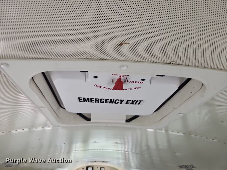 image for item DP2369 2010 IC PB105  school bus