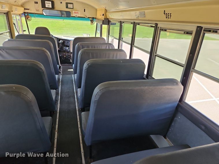 image for item DP2369 2010 IC PB105  school bus