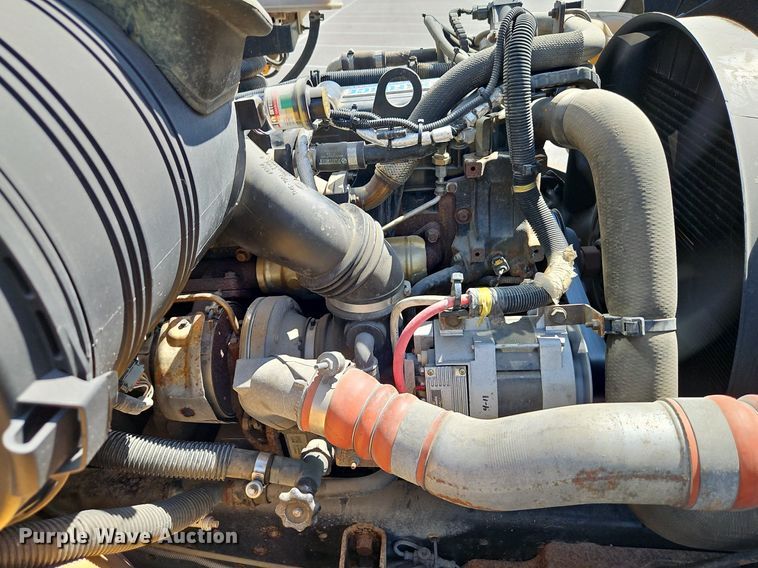 image for item DP2369 2010 IC PB105  school bus