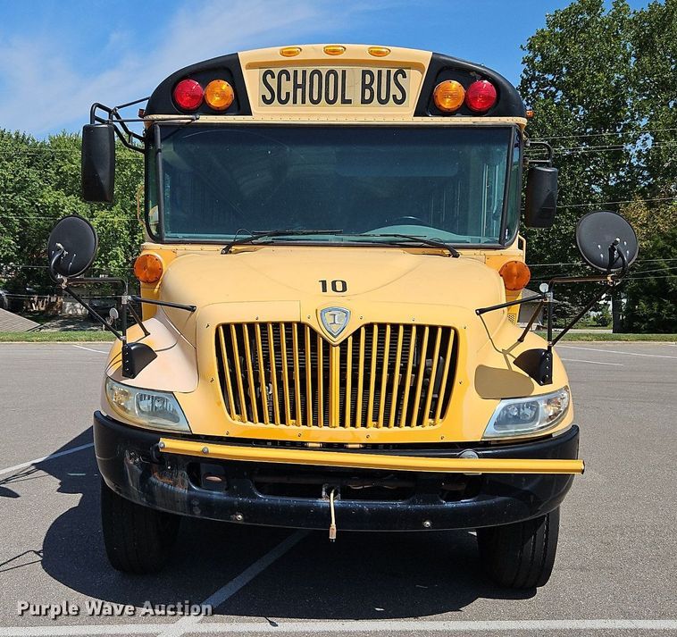image for item DP2370 2008 IC PB105  school bus