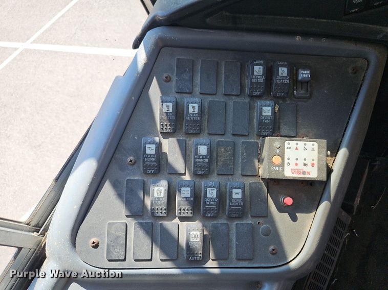 image for item DP2370 2008 IC PB105  school bus