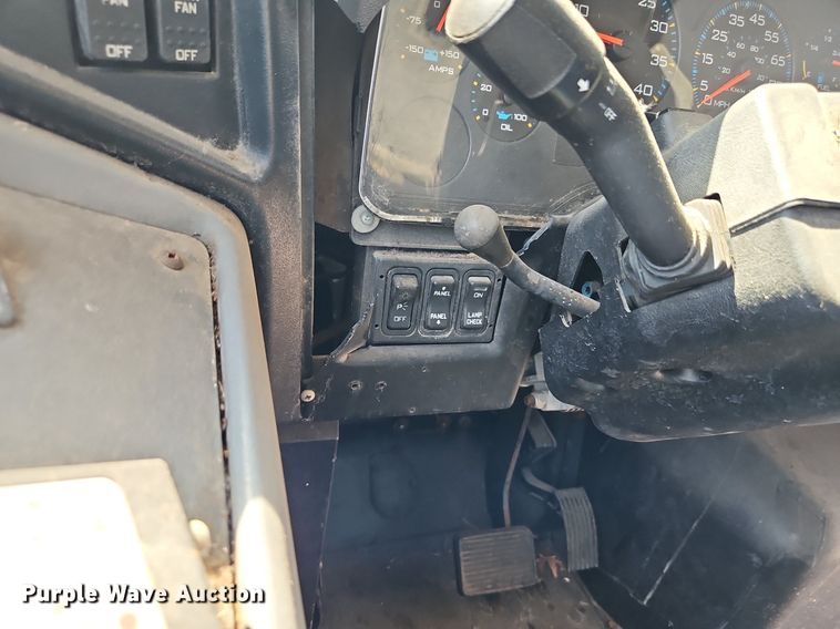 image for item DP2370 2008 IC PB105  school bus