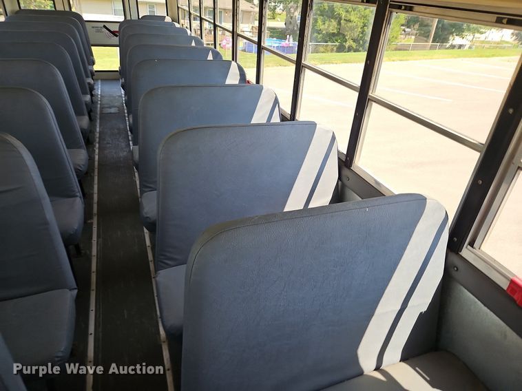 image for item DP2370 2008 IC PB105  school bus