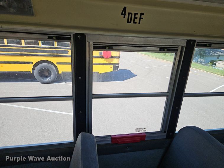 image for item DP2370 2008 IC PB105  school bus