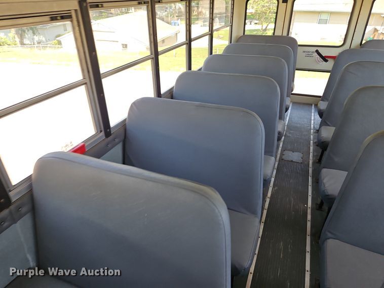 image for item DP2370 2008 IC PB105  school bus