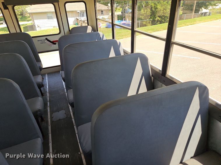 image for item DP2370 2008 IC PB105  school bus