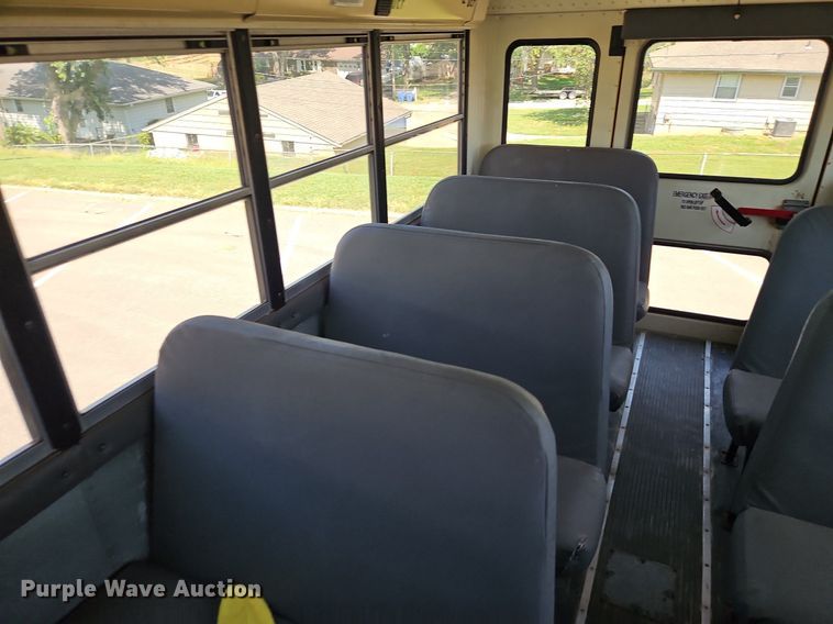 image for item DP2370 2008 IC PB105  school bus