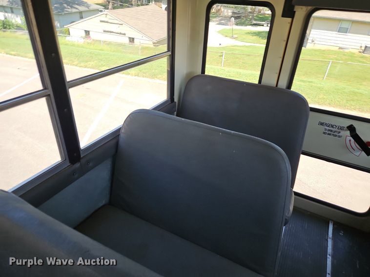 image for item DP2370 2008 IC PB105  school bus