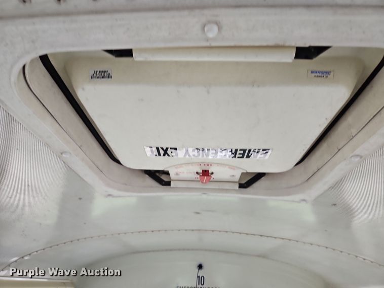 image for item DP2370 2008 IC PB105  school bus