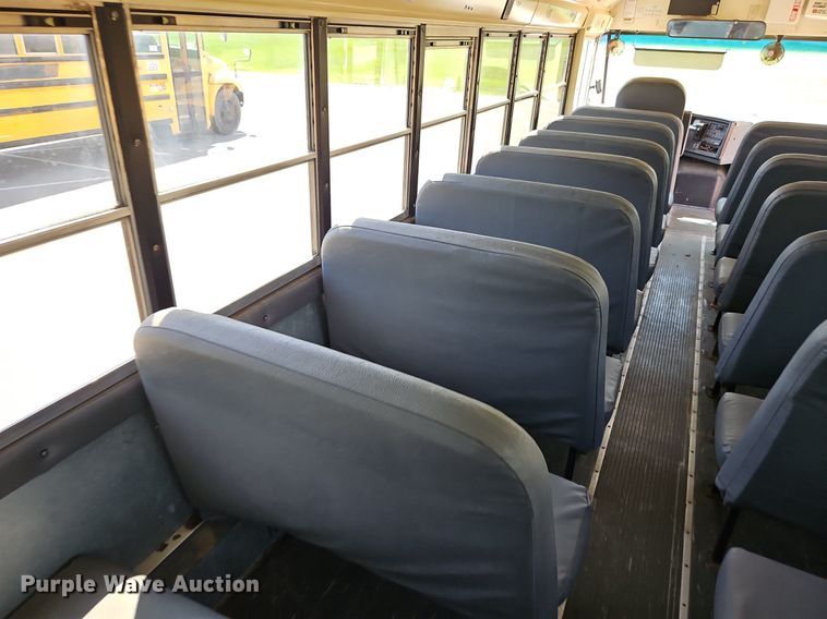 image for item DP2370 2008 IC PB105  school bus