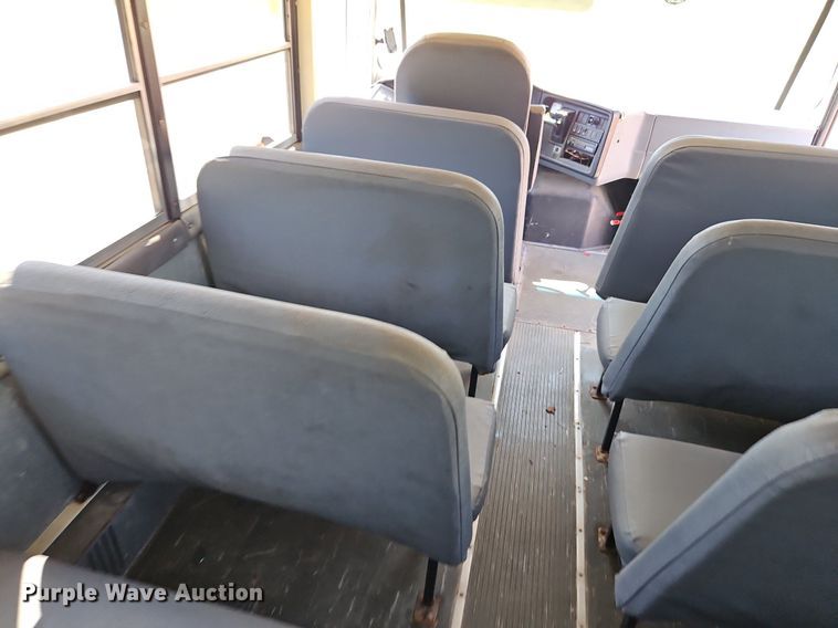 image for item DP2370 2008 IC PB105  school bus