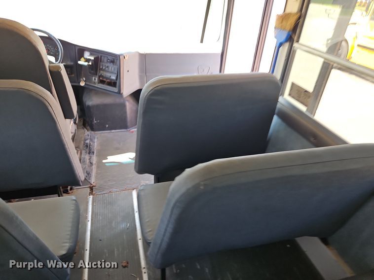 image for item DP2370 2008 IC PB105  school bus