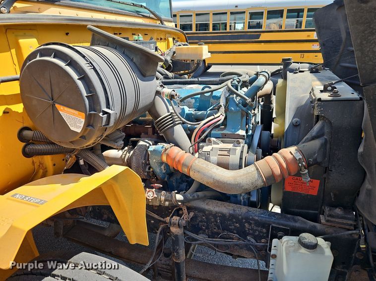 image for item DP2370 2008 IC PB105  school bus