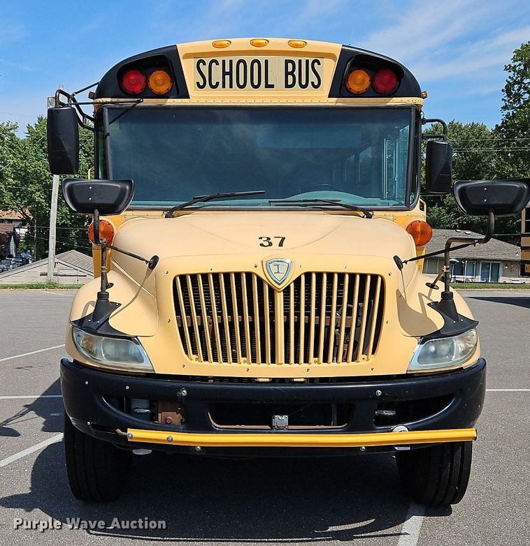 image for item DP2371 2010 IC PB105  school bus