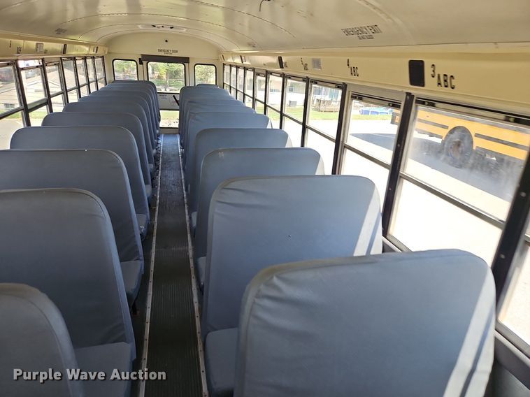 image for item DP2371 2010 IC PB105  school bus