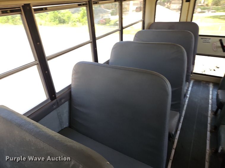 image for item DP2371 2010 IC PB105  school bus