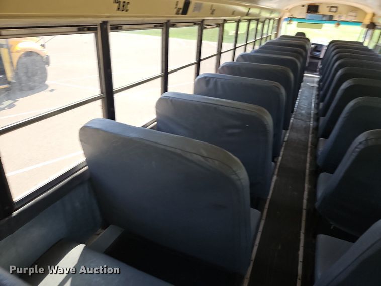 image for item DP2371 2010 IC PB105  school bus